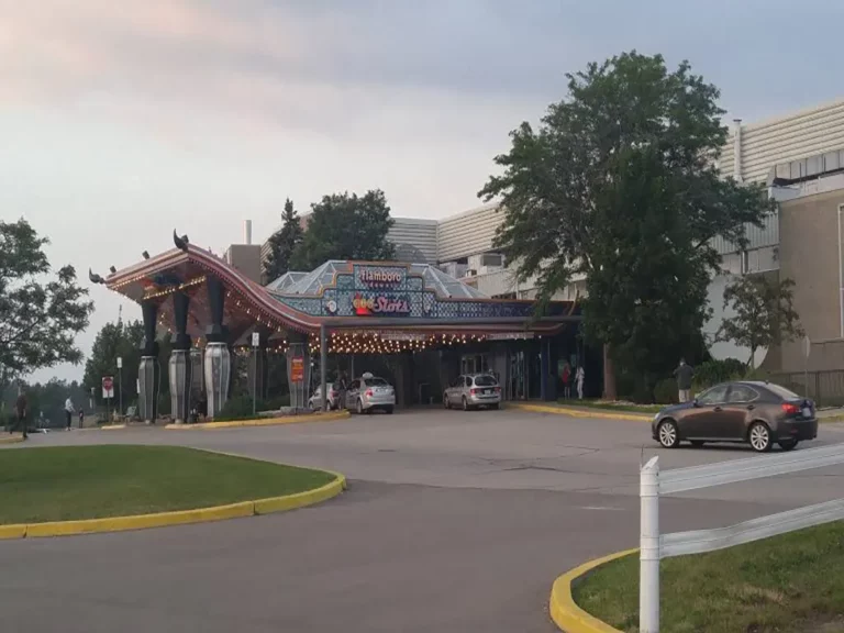 Elements Casino Flamboro Ontario - Casino Canada